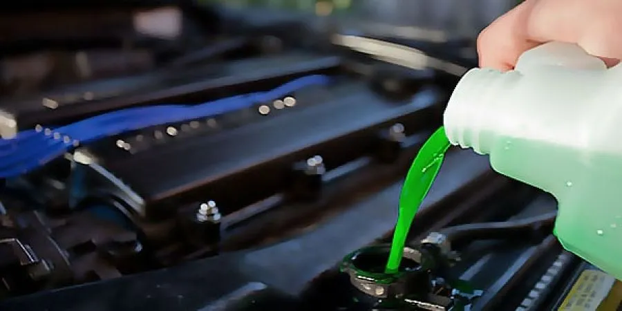 Замена охлаждающей жидкости в автомобиле Chevrolet Cobalt